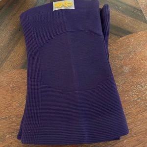 Never Used Knee Sleeves